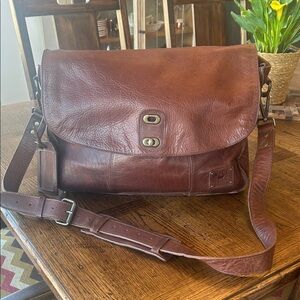 WILL unisex Leather Messenger Bag - Brown
